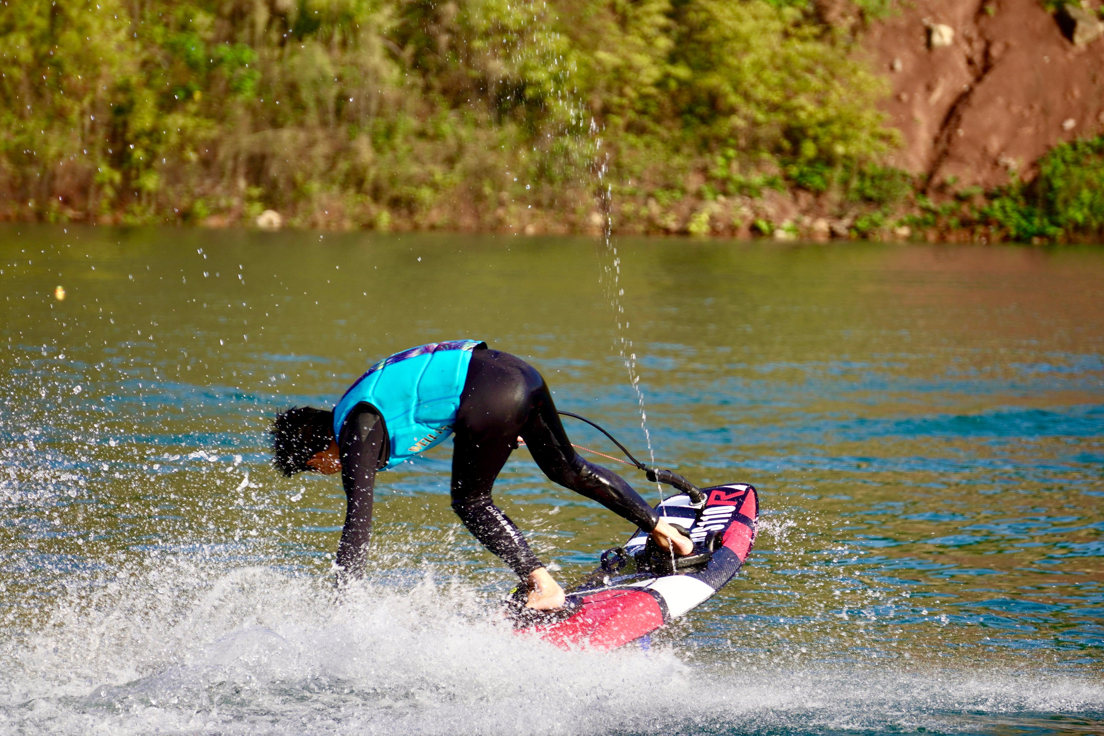 Advanced Training for Powered Surfboards: Slalom Surfing to Enhance Board Control Precision