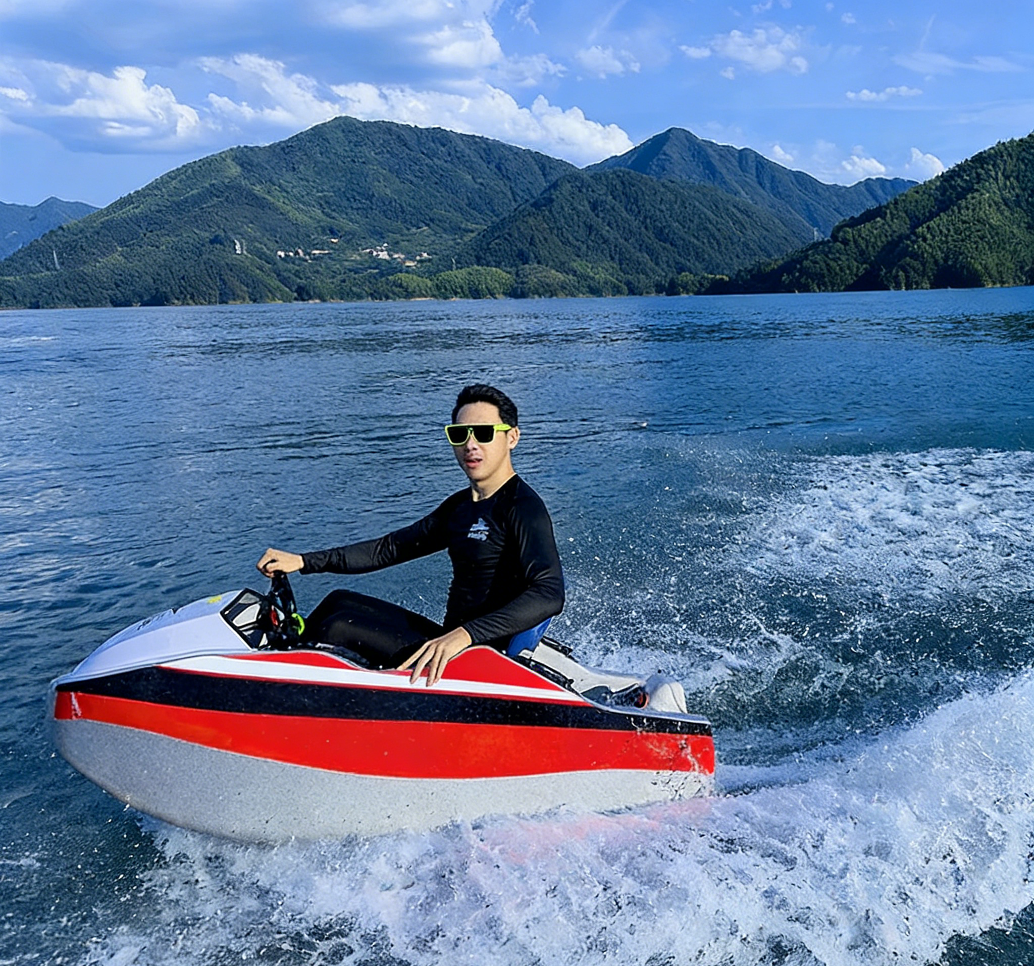 Should I buy an electric or fuel-powered go-kart boat?