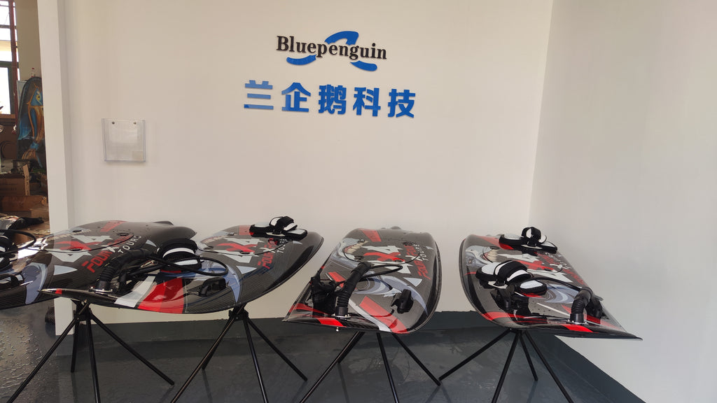 Gasoline-powered carbon fiber surfboards  EFI 110cc